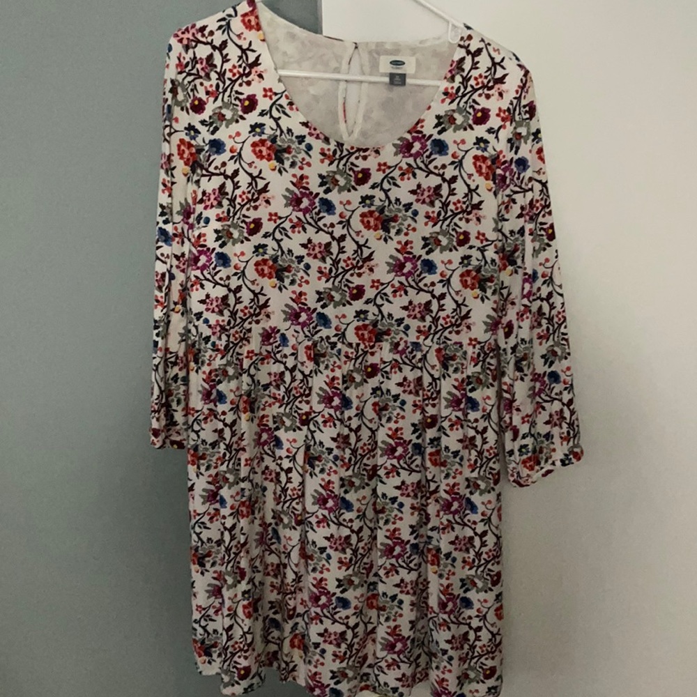 Old navy medium tall white floral dress